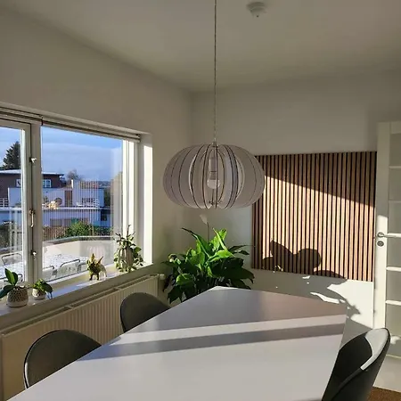 Moderne Villalejlighed Pa 110 Kvm + Stor Terrasse * Århus