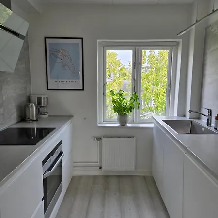Moderne Villalejlighed Pa 110 Kvm + Stor Terrasse Apartment